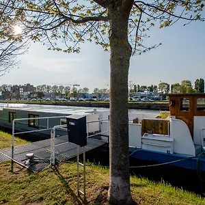 Houseboat Jana - With Sauna And Terrace Bateau-hôtel Bruges